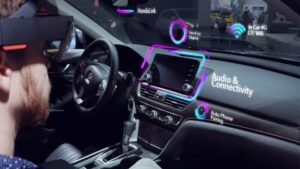 Honda Debuts HondaLens™ Augmented Reality at the 2017 Los Angeles Auto Show to Showcase the All-New 2018 Accord (2)